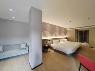 Borrman Hotel Korla Peacock River - 3