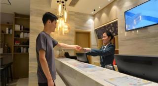 City Comfort Inn Wuhan Optics Valley OuYada Yangjiawan Metro Station - 4