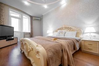 Современная видовая квартира возле Аркадии и парка Победы с балконом - 3