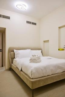 Unique Emirati Stay & Local Charm Villa 1 - 2