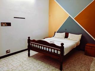 Le French White Villa - 4