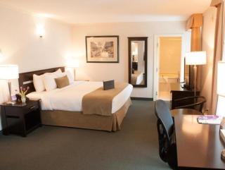 Coast High Country Inn - 5