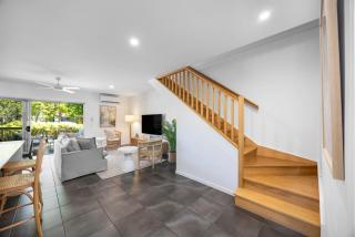 Bright 3-Bed Home with Private Courtyard - 5