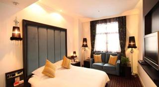 Elegance Bund Hotel - 8