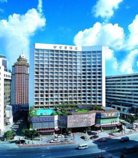 Golden Lustre Hotel - 6