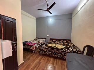 Maharaj Homestay kainchi dham - Rāmgarh - 3