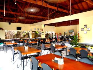 Augusta Hotel & Glamping Sukabumi - 7