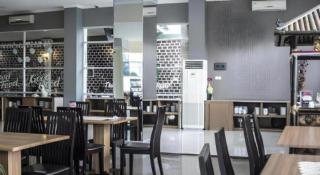 Asoka Luxury Hotel - 2