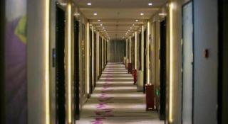 Lavande Hotels Yuxi Times Square - 1