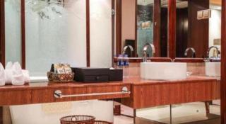 Hangzhou Zijingang International Hotel - 4