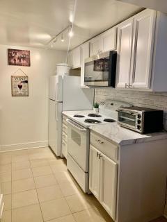 Cozy 1BR in DC 95WalkScore Steps to Cafes Dining Nightlife Grocery Metro - Close to Downtown - 1