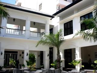 Colonial Hotel Makassar - 5