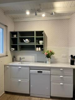 Dans Maison privée Appartement de charme, 70m2 avec pergola Et jardin à 15min centre de Strasbourg Chez Regine - 8