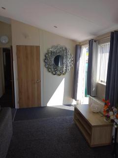 Happy Go Lucky Lodge - 9