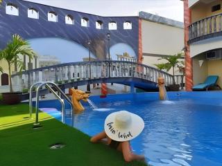 Roman Empire Panglao Boutique Resort - 1