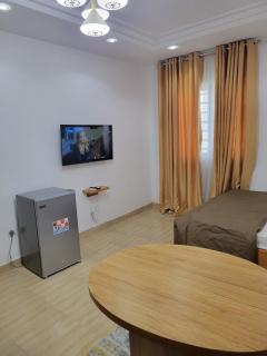 Cozy Studio Apartment - 2