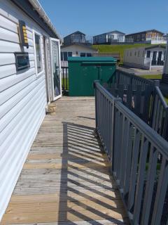 Happy Go Lucky Lodge - 1