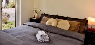 Luxus Apartment mit Skyline Blick am Mainufer - 0