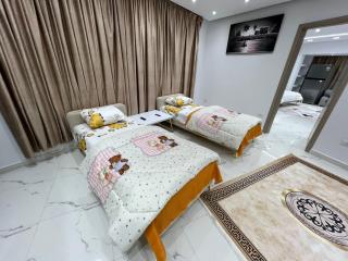 Studio pearl pyramids - 5