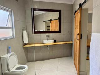 Unit 2 at 30 on Tidewaters - 3