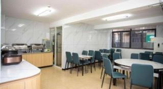 GreenTree Inn Shanghai Luojing Express Hotel - 7