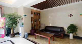 GreenTree Inn Suzhou North Zhongshan Road Weiye Yingchun Plaza Business Hotel - 2