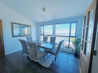 Opulent Haven, Designer Luxury, Expansive Space - 5