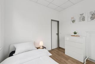 Worker Place Bedburg Hau - 6