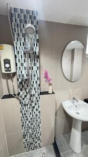 Collection O Mahidol Road - 1