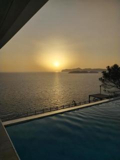 Exclusive Seafront Villa,Private Pool,Gym,BBQ - 0