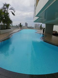 Risa Formosa, studio 25-10 - 9