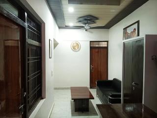Sakshi Seva Sadan Vrindavan Homestay & Restaurant - 2