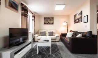 Coventry Modern 4 Bedrooms 2 Bathrooms - Sleeps up to 7, Super Fast Wifi, Free Parking, Family Friendly, Long Term - 0