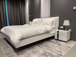 Luxury Sea View Hotel Apartment - 1