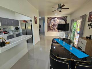 2 Bedrooms Tropical Pool Villa Rawai - 7