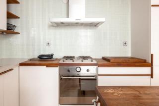 2ndhomes Loft Apartment with Spa & Balcony by the White Church - 7