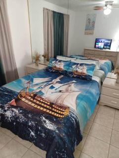 Sailors Cove Mins to the Beach Family Condo - 0