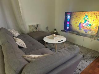 Large Studio Prime Location - 0