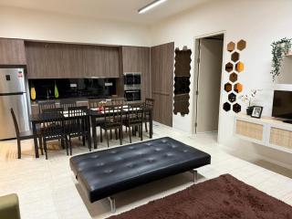 Azure Haven - Seaview Resort Home, By the Sea Batu Ferringhi - 7