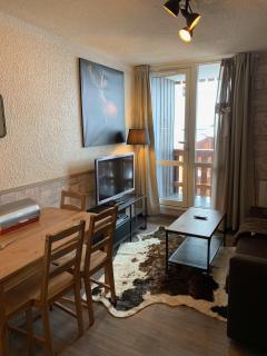 Stylish Alpine Nest with Panoramic VT Views - 3