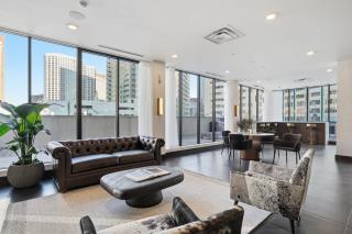 CozySuites Remi sauna, pool, gym - 1