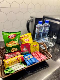 The Layover Modern Studio near Islamabad Airport - 8