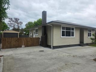 Modern, House in central Palmerston North - 6
