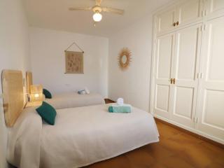 Villa Las Marinas 4,piscina e ideal para familias - 2