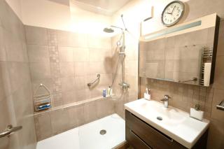 Bright apartment with balcony in Ajaccio - 2