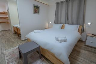 לה וילה - וילה משפחתית עם בריכה פרטית מחוממת ומקורה - 6