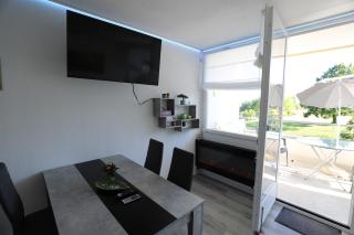 Modernes Appartement mit großem Balkon,schöner Aussicht und Indoorpool - 5