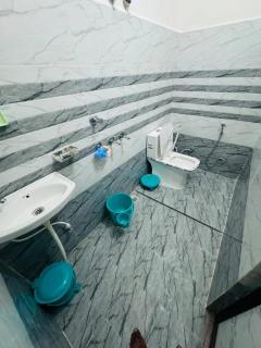 Divy Dham guest House and home stay - 9