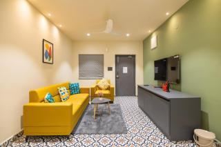 RR Home's, 2BHK-II Near US Consulate, Gachibowli - 0