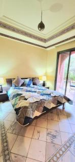 Prestigious residence with pools and gardens - 2